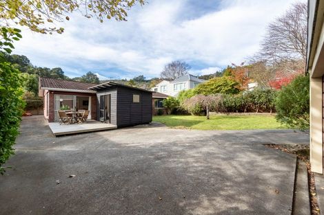Photo of property in 71 Blue Mountains Road, Pinehaven, Upper Hutt, 5019