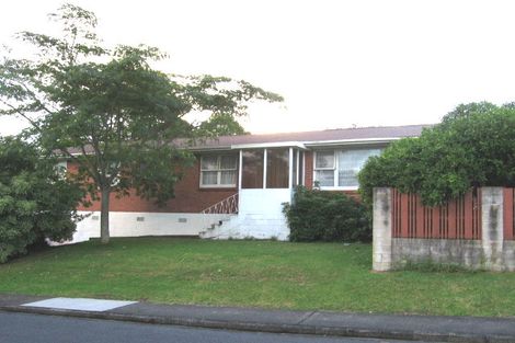 Photo of property in 2 Mcclintock Road, Massey, Auckland, 0614