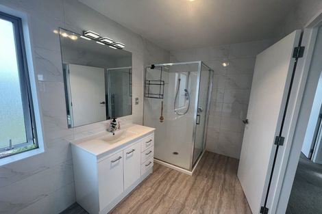 Photo of property in 117 Alec Craig Way, Gulf Harbour, Whangaparaoa, 0930