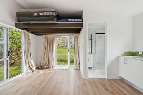 Photo of property in 1 Bush Point Road, Cable Bay, 0420