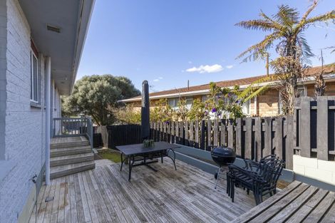 Photo of property in 27 Glamis Avenue, Bell Block, New Plymouth, 4312