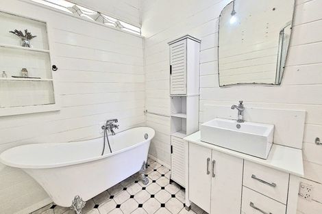 Photo of property in 11 Thynne Street, Foxton, 4814