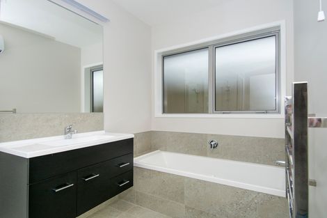 Photo of property in 26 Kahuparere Crescent, Pyes Pa, Tauranga, 3112