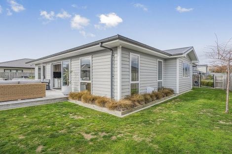 Photo of property in 12 Poulson Grove, Trentham, Upper Hutt, 5018