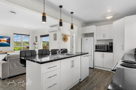 Photo of property in 194 Heatley Road, Whakapirau, Maungaturoto, 0583