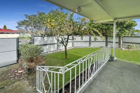 Photo of property in 2 Park Road, West End, Palmerston North, 4412