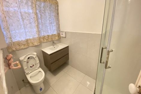 Photo of property in 5a Springbank Lane, Te Atatu Peninsula, Auckland, 0610