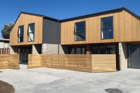 Photo of property in 47c Sherwood Avenue, Te Atatu South, Auckland, 0610