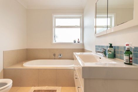 Photo of property in 296 Old Road West, Turitea, Palmerston North, 4472