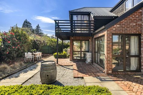 Photo of property in 1/28 Thornycroft Street, Fendalton, Christchurch, 8052