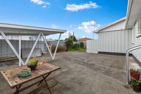 Photo of property in 3/3 Heads Road, Gonville, Whanganui, 4501