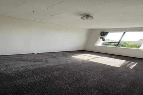 Photo of property in 5 Struan Place, Highland Park, Auckland, 2010