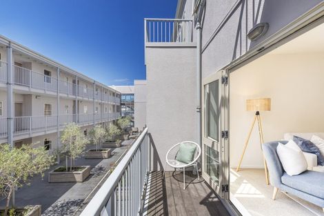 Photo of property in Luxford Villas, 114/72 Herald Street, Berhampore, Wellington, 6023