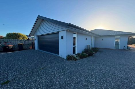 Photo of property in 160 Pacific Road, North New Brighton, Christchurch, 8083
