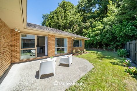 Photo of property in 24 Aragon Grove, Kingsley Heights, Upper Hutt, 5018