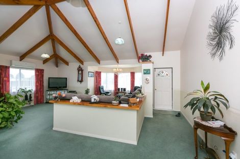 Photo of property in 6 Dillon Drive, Bell Block, New Plymouth, 4312