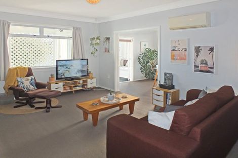 Photo of property in 5 Huia Street, Foxton Beach, Foxton, 4815