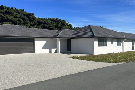 Photo of property in 92 Blairlogie Close, Otatara, 9879