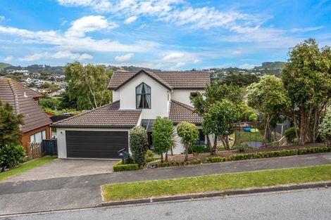 Photo of property in 6 Saunders Close, Whitby, Porirua, 5024