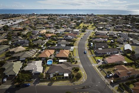 Photo of property in 22 Lotus Avenue, Mount Maunganui, 3116