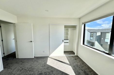 Photo of property in 13e Matterhorn Crescent, Northpark, Auckland, 2013