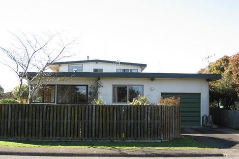 Photo of property in 11a Goodger Street, Waipukurau, 4200