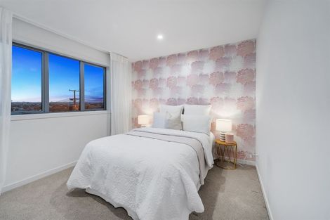 Photo of property in 17 Winscombe Street, Belmont, Auckland, 0622