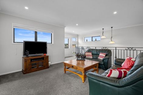 Photo of property in 3 Oceania Sands Way, Papamoa Beach, Papamoa, 3118