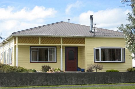 Photo of property in 16 Cordelia Street, Stratford, 4332