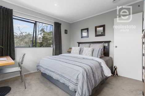 Photo of property in 17 Longview Rise, Massey, Auckland, 0614