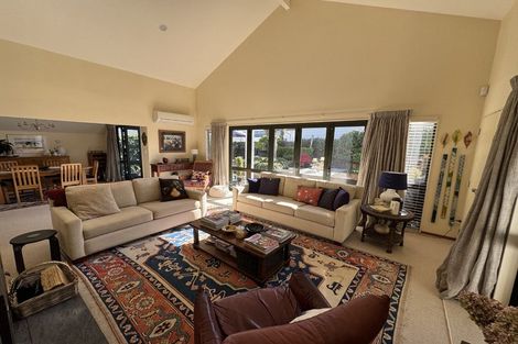 Photo of property in 35 Muritai Crescent, Havelock North, 4130