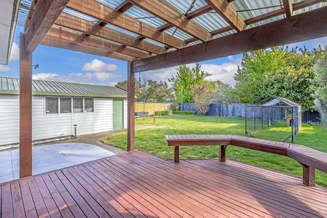 Photo of property in 27 Momorangi Crescent, Redwood, Christchurch, 8051
