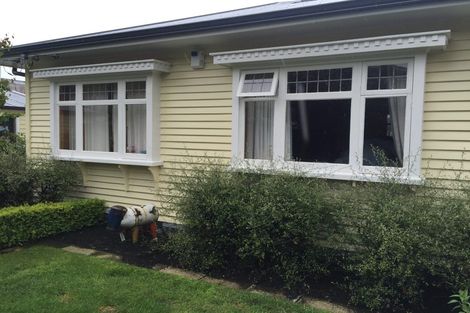 Photo of property in 39 Taupata Street, Redcliffs, Christchurch, 8081