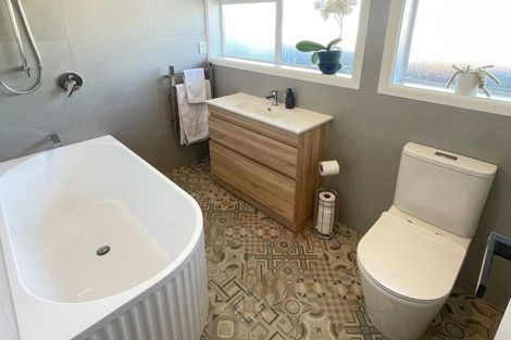 Photo of property in 62 Oriana Crescent, Hornby, Christchurch, 8042