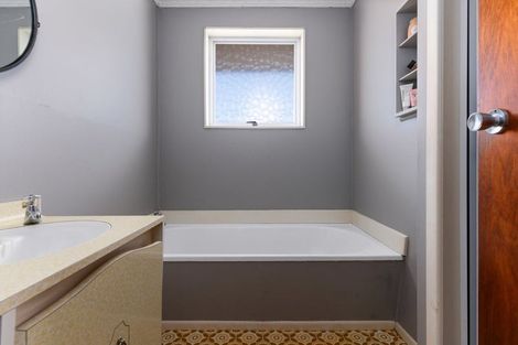 Photo of property in 297 Hendersons Road, Hoon Hay, Christchurch, 8025