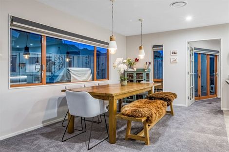 Photo of property in 2 Navigation Drive, Whitby, Porirua, 5024