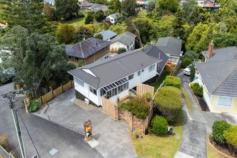 Photo of property in 57 Fairmount Road, Titirangi, Auckland, 0604