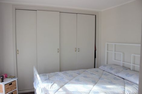 Photo of property in 90 Matipo Road, Te Atatu Peninsula, Auckland, 0610