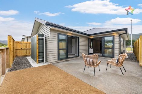 Photo of property in 8 Harry Martin Lane, Wainuiomata, Lower Hutt, 5014