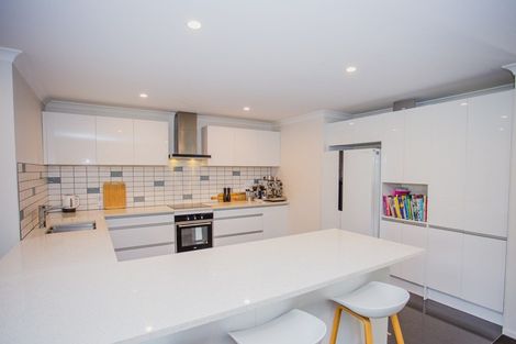 Photo of property in 52 Norfolk Drive, Cambridge, 3434