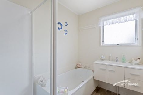 Photo of property in 1/54 Peach Road, Glenfield, Auckland, 0629