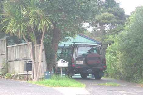 Photo of property in 32 Neal Avenue, Glenfield, Auckland, 0629