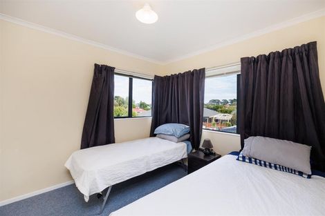Photo of property in 11 Mcilwaine Place, Marton, 4710