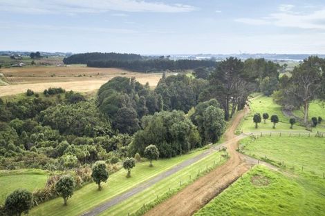 Photo of property in 41 Mcnaughten Road, Karioitahi, Waiuku, 2683