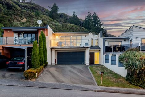 Photo of property in 22 Paremata Drive, Paremata, Porirua, 5024