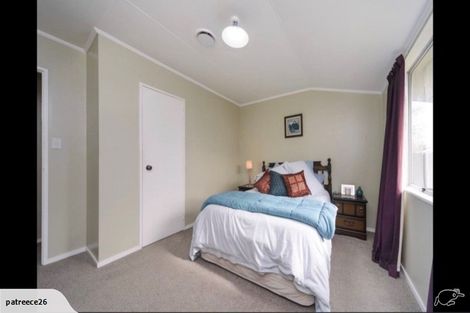 Photo of property in 35 Peter Hall Drive, Kelvin Grove, Palmerston North, 4414