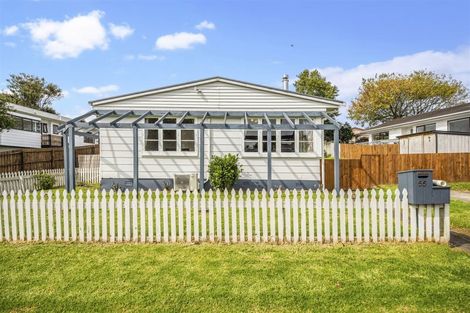 Photo of property in 55 Riverside Drive, Waiuku, 2123