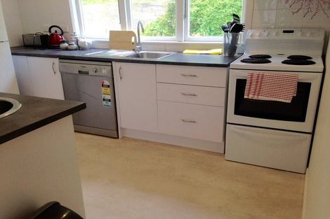 Photo of property in 2 Kopiko Way, Brooklyn, Wellington, 6021