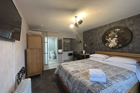 Photo of property in Avon Flats, 4/217 The Terrace, Wellington Central, Wellington, 6011