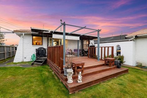 Photo of property in 18 Greenock Street, Redwood, Christchurch, 8051